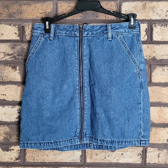 Hollister Dresses & Skirts - Hollister ultra high rise denim skirt